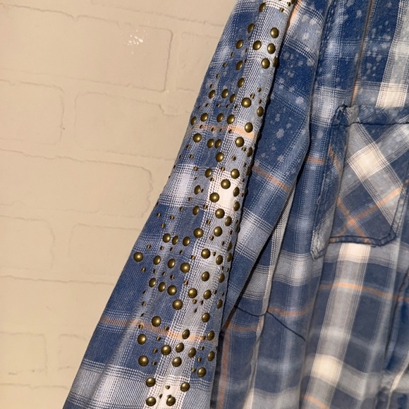 Free People Shacket Deconstructed Shirt Jacket medium distressed plaid flannel - Picture 2 of 8